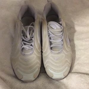 Womens nike air max (size 10) already worn